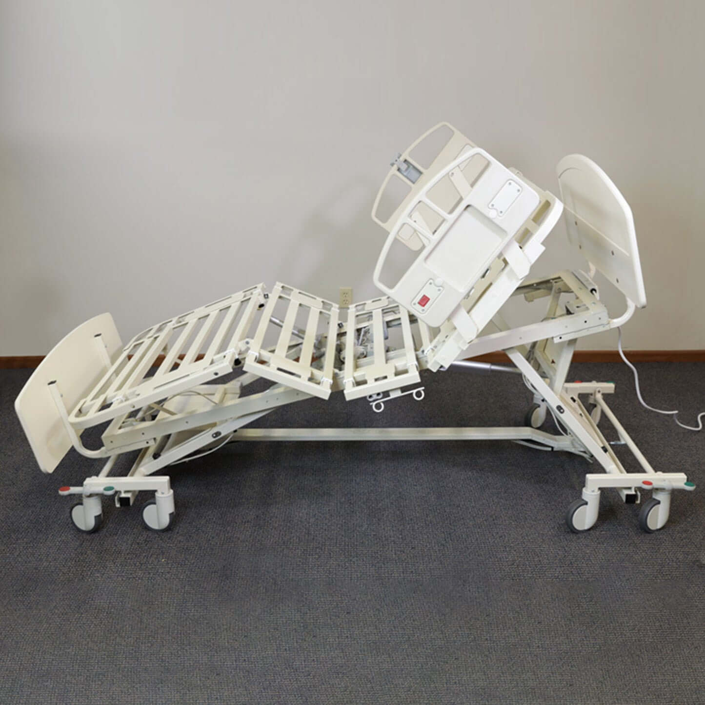 NOA Expandable Bariatric Hospital Bed with adjustable positions and tool-free expandable deck.